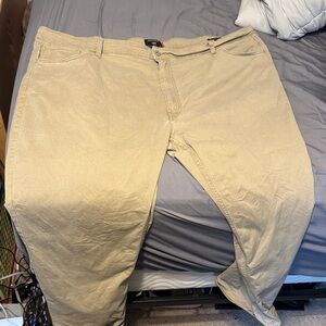 Dockers Men's Khaki Chinos